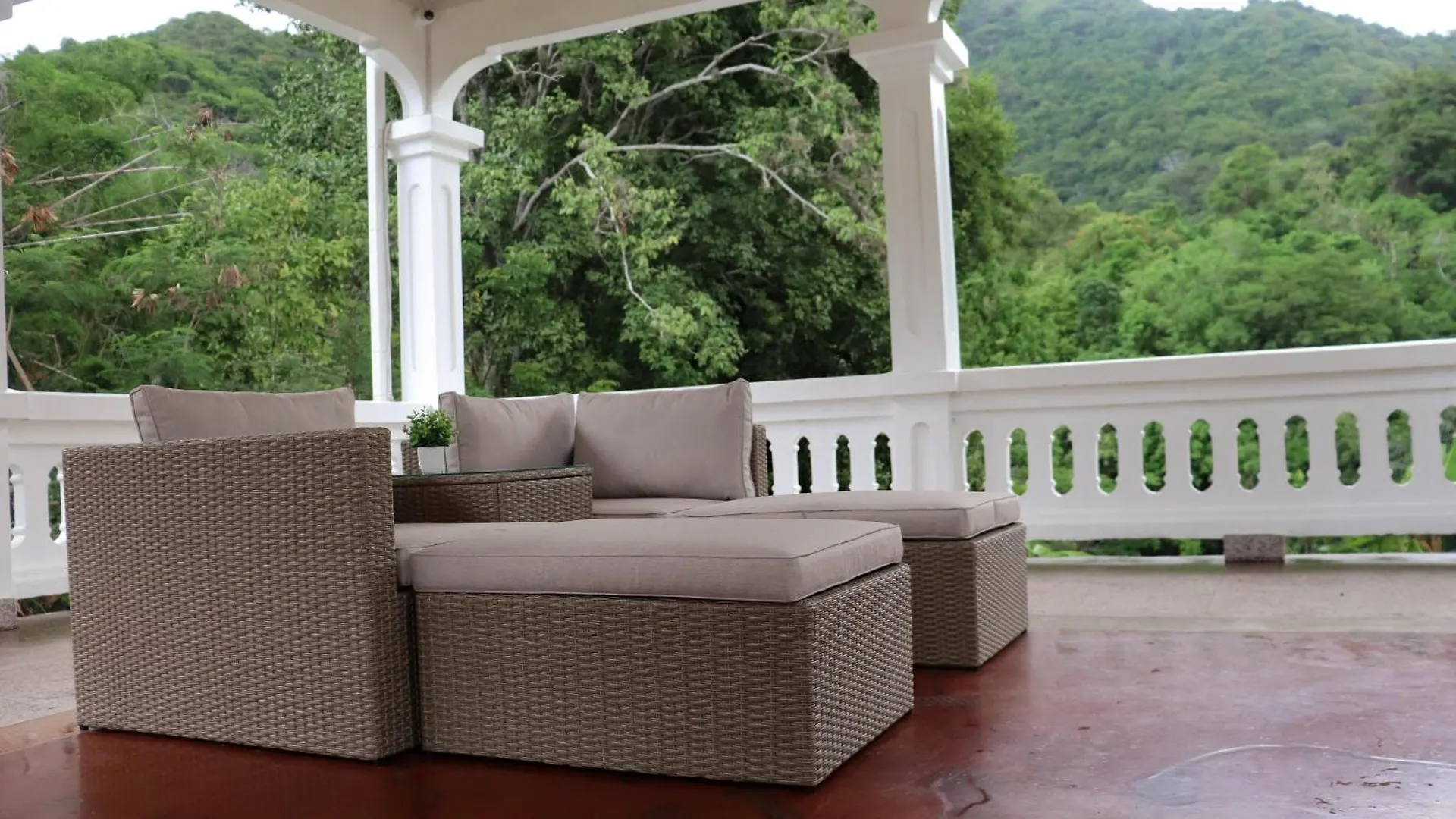 Hacienda Los Espanoles Villa Guayanilla Lodge